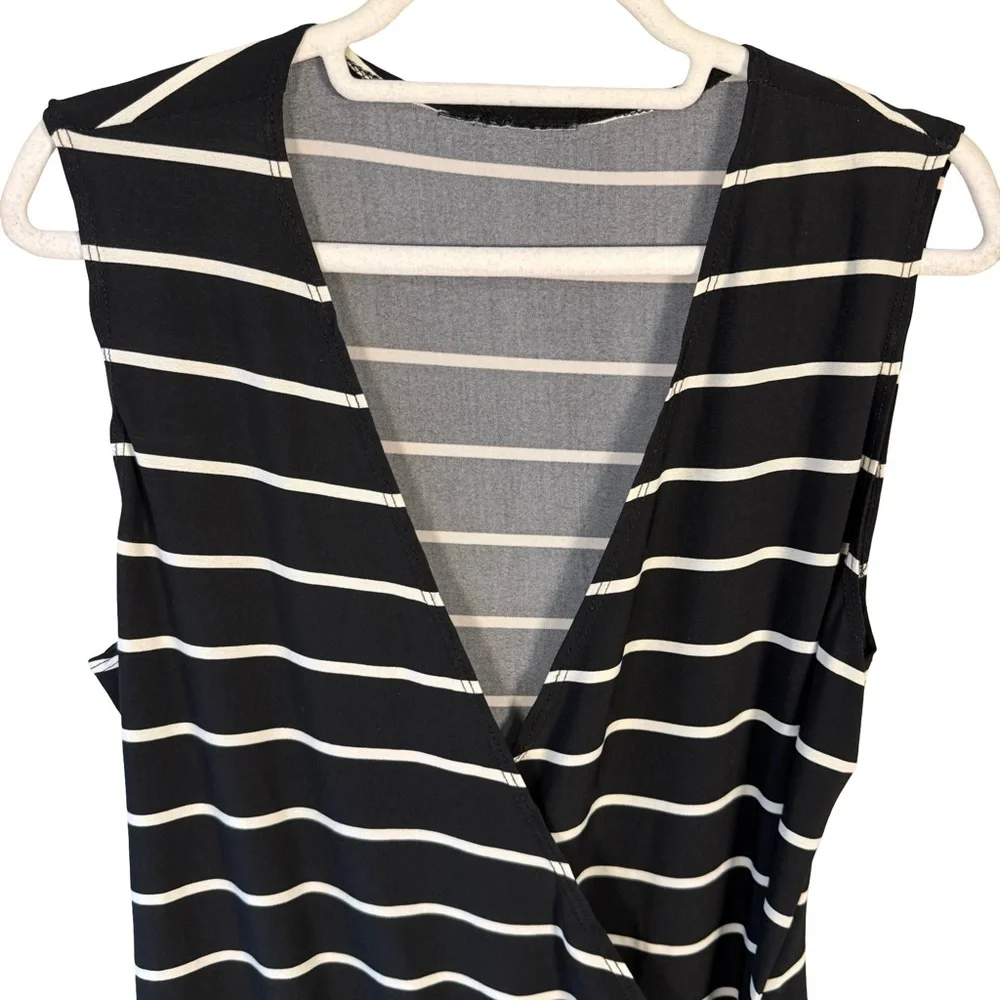Retro Y2K Black and White Classic Striped Women's Top Size M Minimalist Casual - Picture 7 of 10